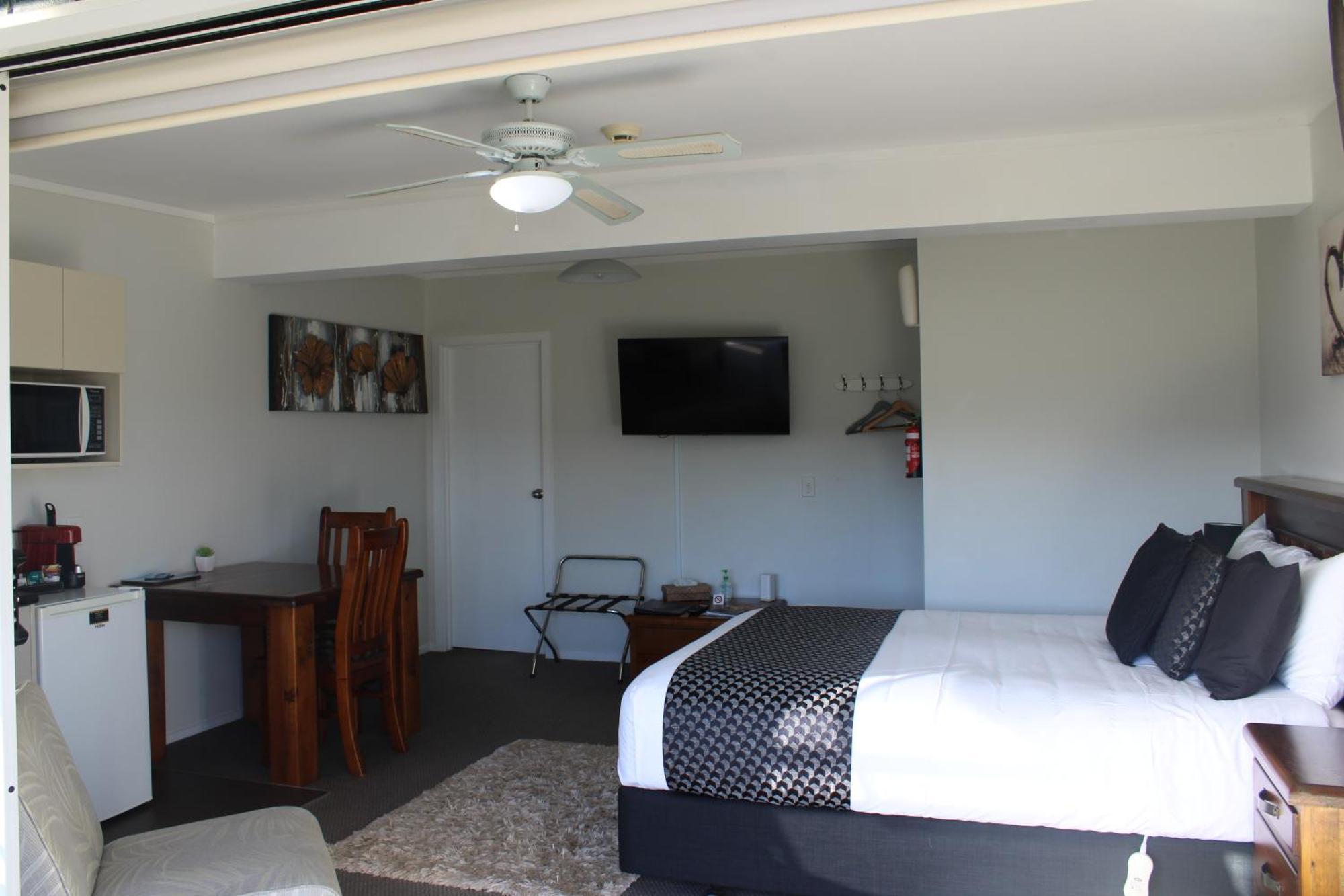 Coromandel Seaview Motel Style B&B Esterno foto