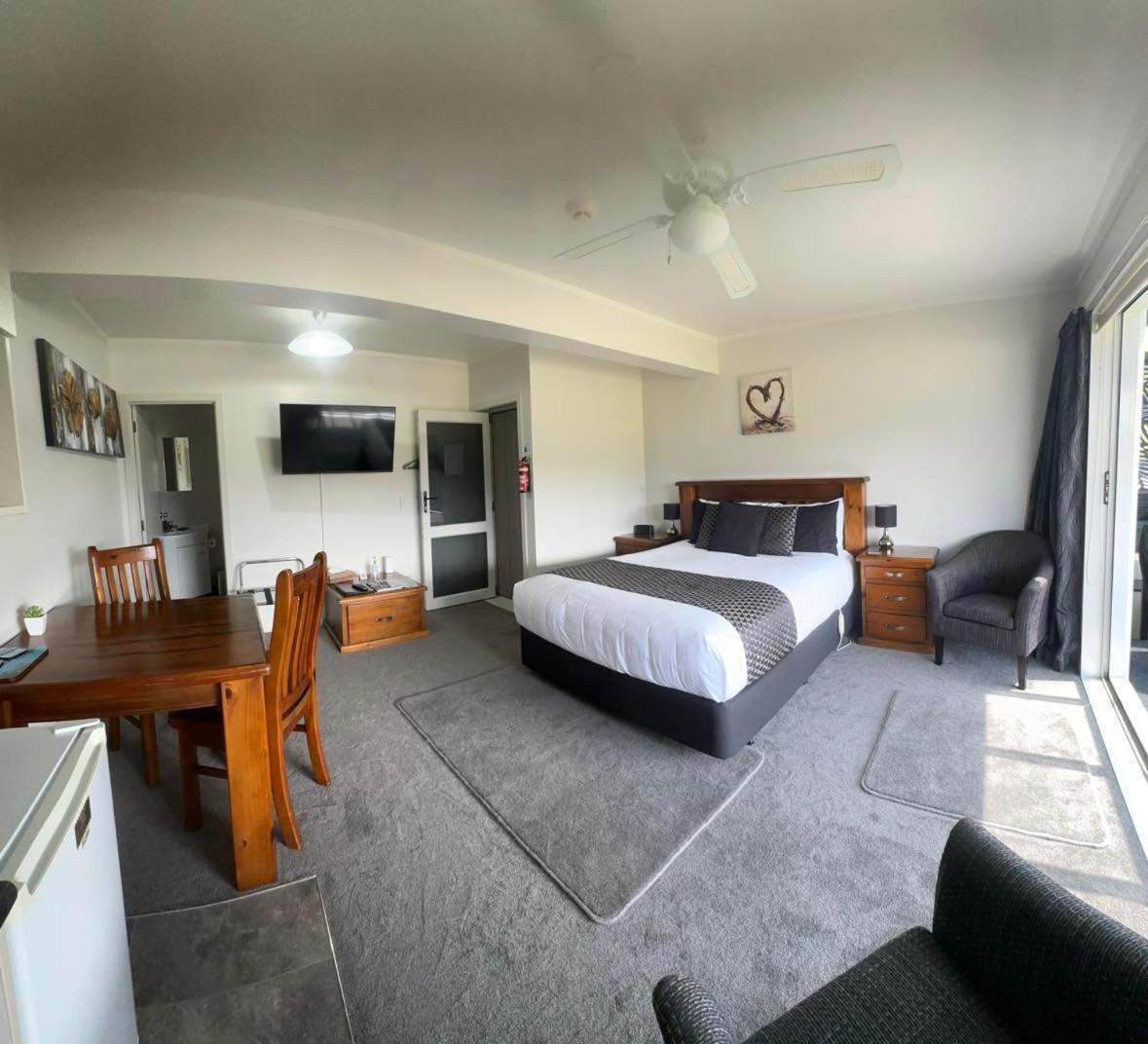 Coromandel Seaview Motel Style B&B Esterno foto